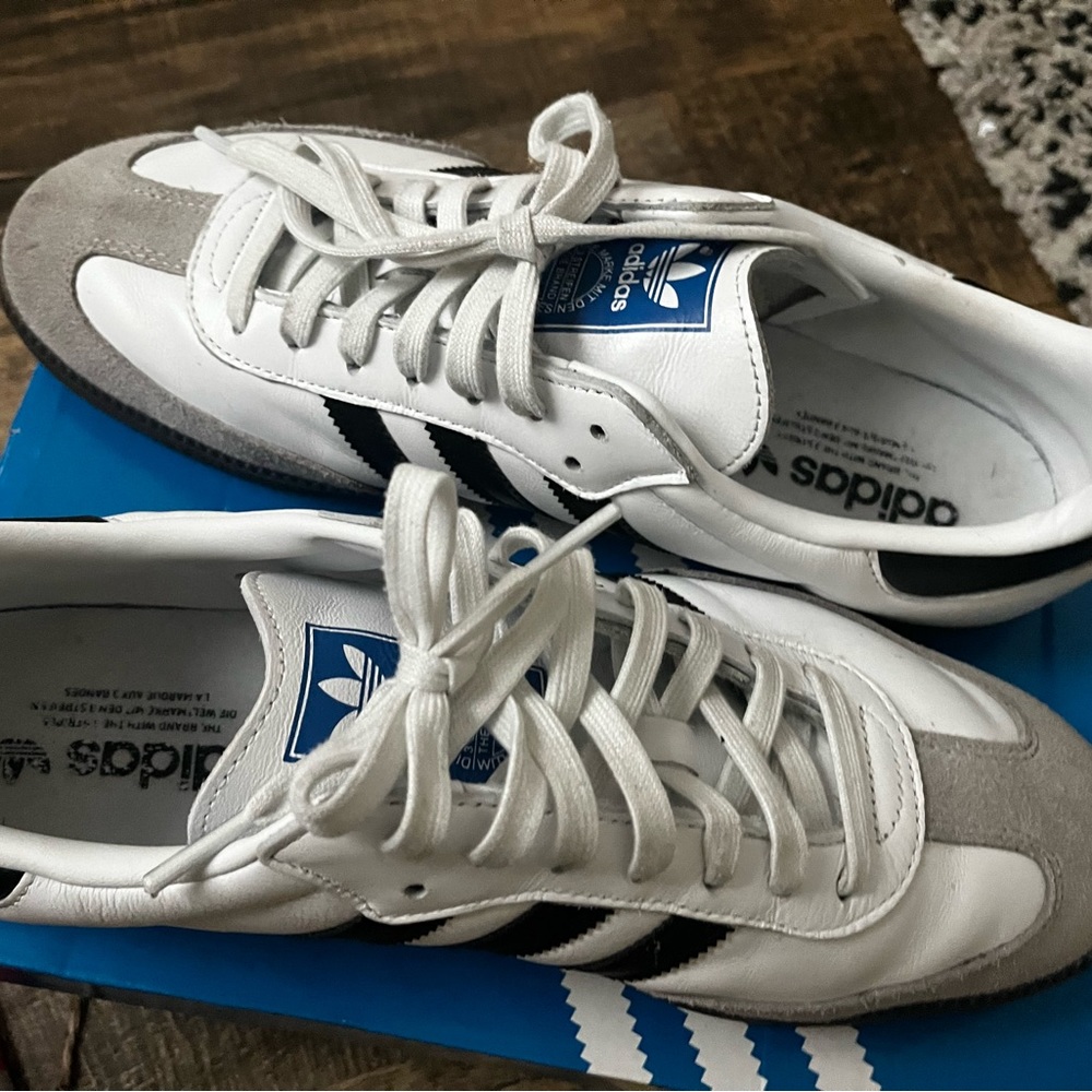 Adidas - Picture 1 of 5